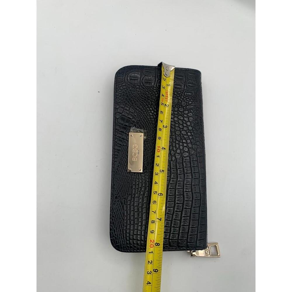 BCBG Wallet - Picture 5 of 12